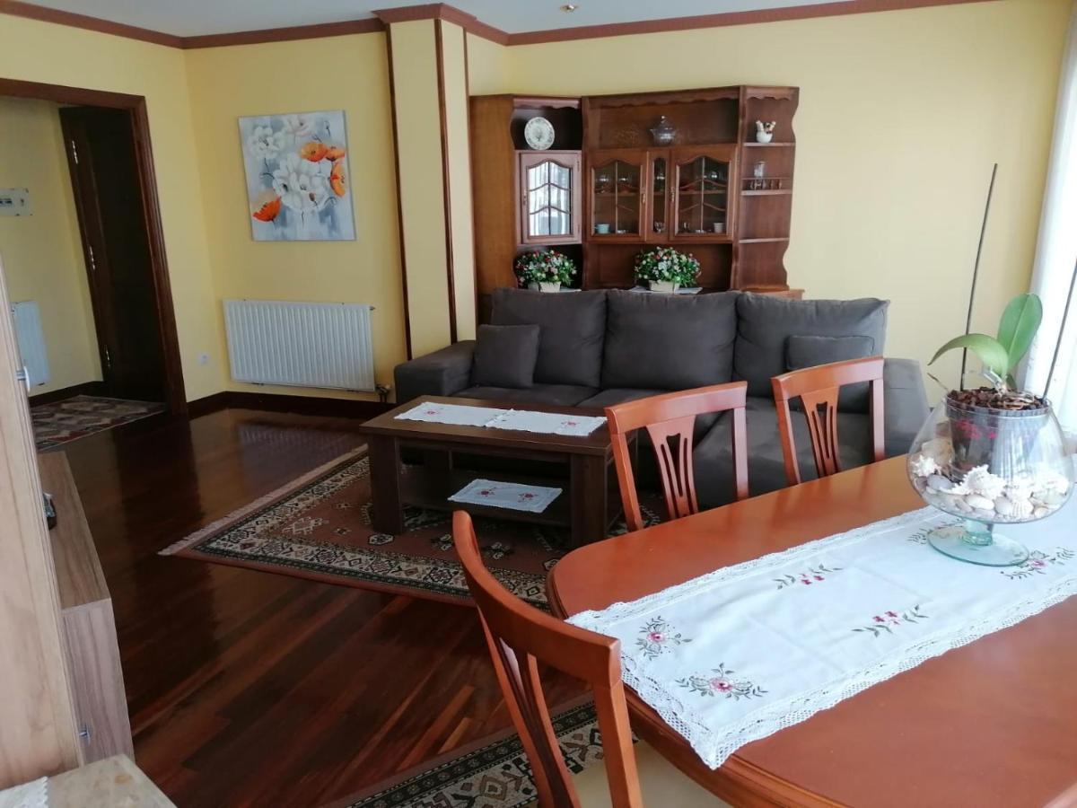 Piso As Camelias Apartment Pontevedra Exterior photo